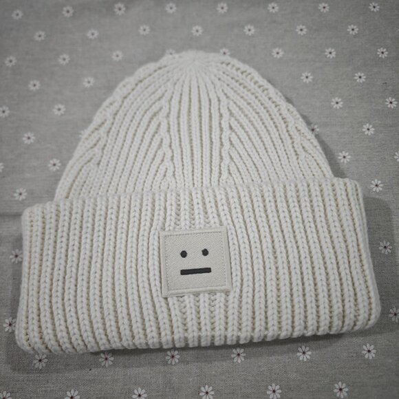 Acne Studios White Ribbed-Knit Hat - Picture 1 of 7